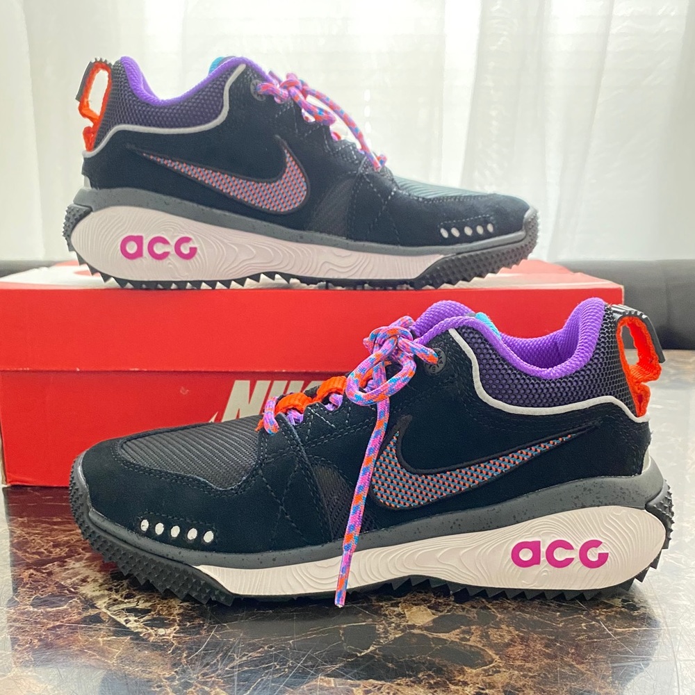 NWOB NIKE ACG DOG MOUNTAIN 'GO OUTSIDE' AQ0916-001